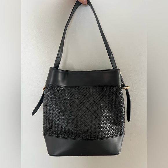 Valentina Fiore Woven Italian Leather
Bucket Handbag - Picture 2 of 7